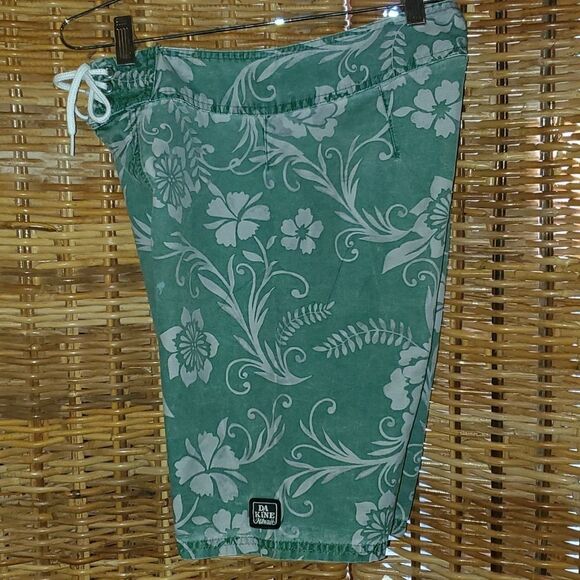Dakine Board Shorts 28 - Picture 2 of 8